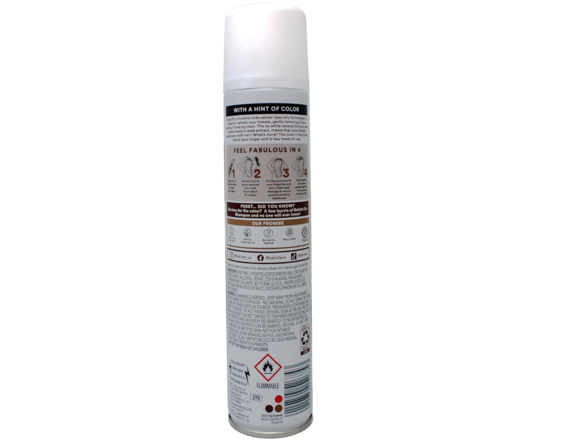 Aplicación suave de Batiste Champú Seco Marrón en cabello castaño para acabado natural.