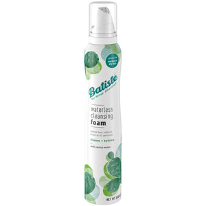 Batiste espuma sin agua en envase, refresca entre lavados