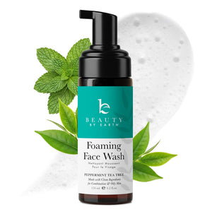 Beauty by Earth: botella del limpiador espumoso para rostro, limpieza suave diaria.