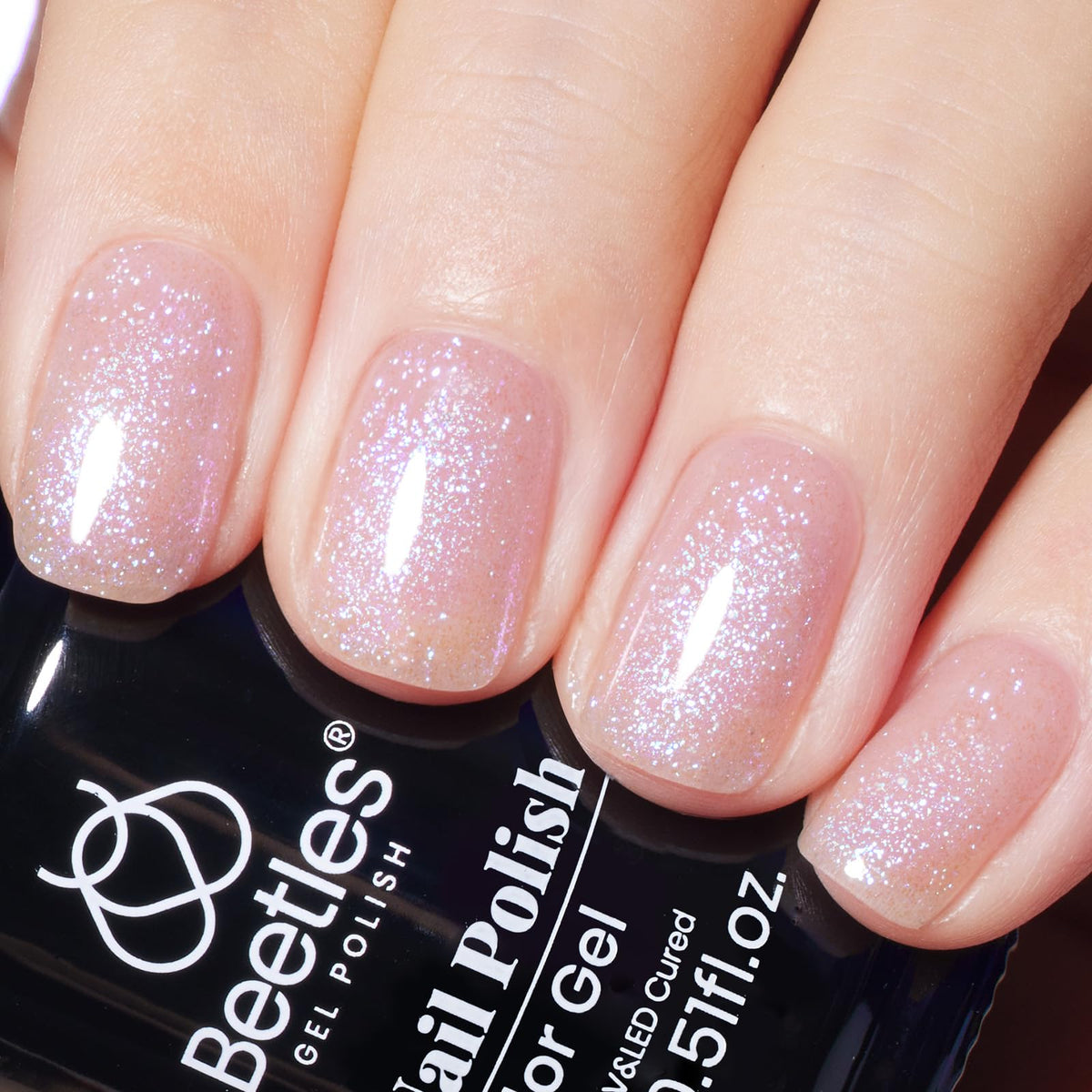 Beetles Esmalte Gel Glitter Morado 15ml: botella elegante para brillo duradero.