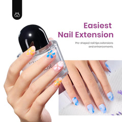 Beetles lampara UV-LED compacta para curar la manicura en casa.