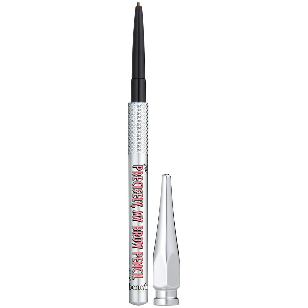 Benefit Precisely, My Brow Pencil: definición duradera en cejas gracias a su fórmula.
