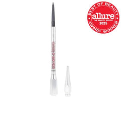 Benefit lápiz de cejas con cepillo espiral integrado para peinar y definir.