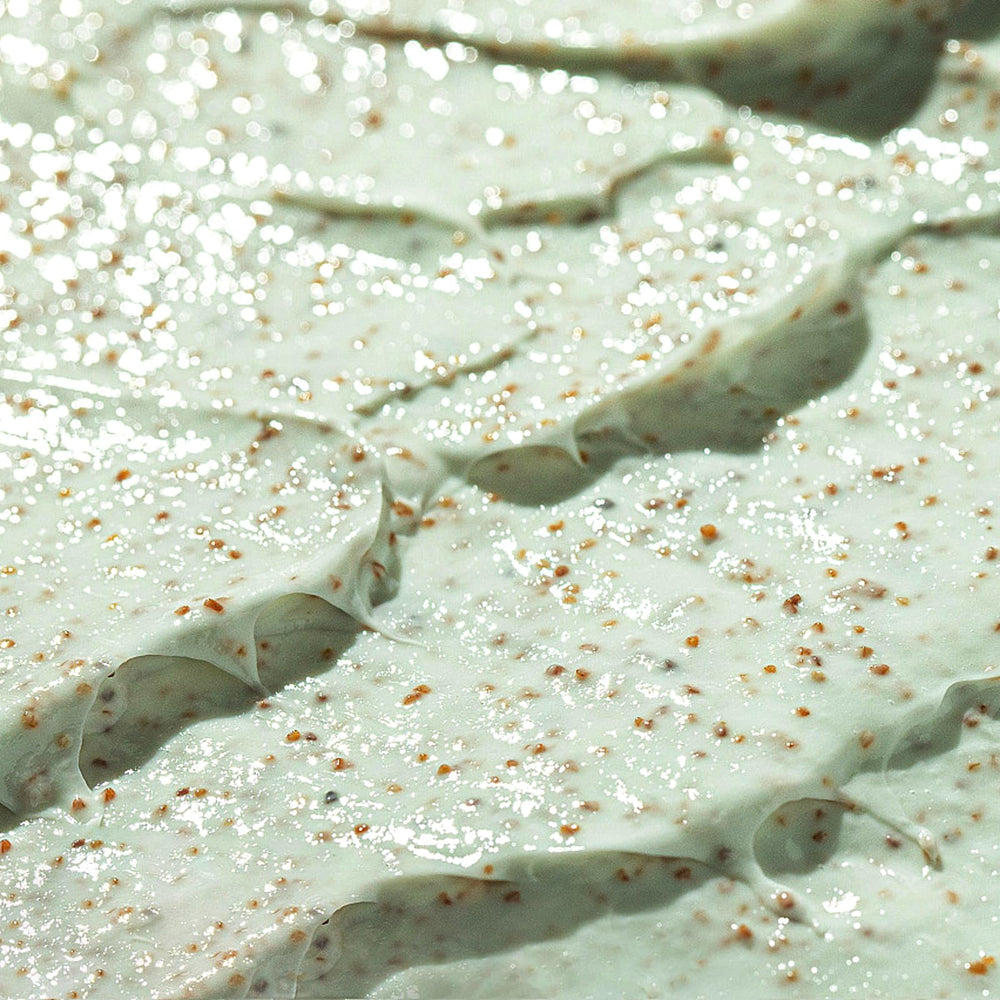 Berlaney hidratante con aceite de coco aporta suavidad a la piel.