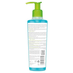 Bioderma Sébium Gel, espuma en la mano para una limpieza suave y eficaz.
