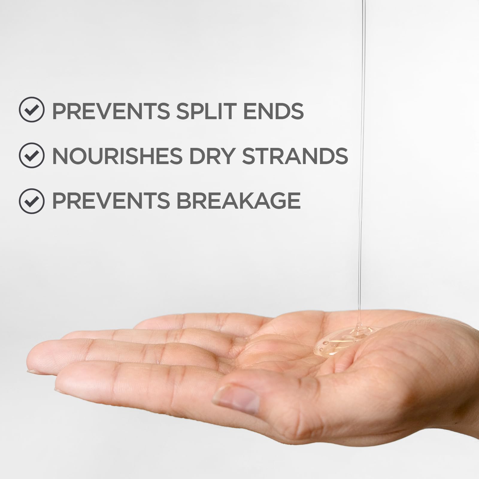 Aplicación en manos de BioSilk Silk Therapy Original para desenredar sin esfuerzo