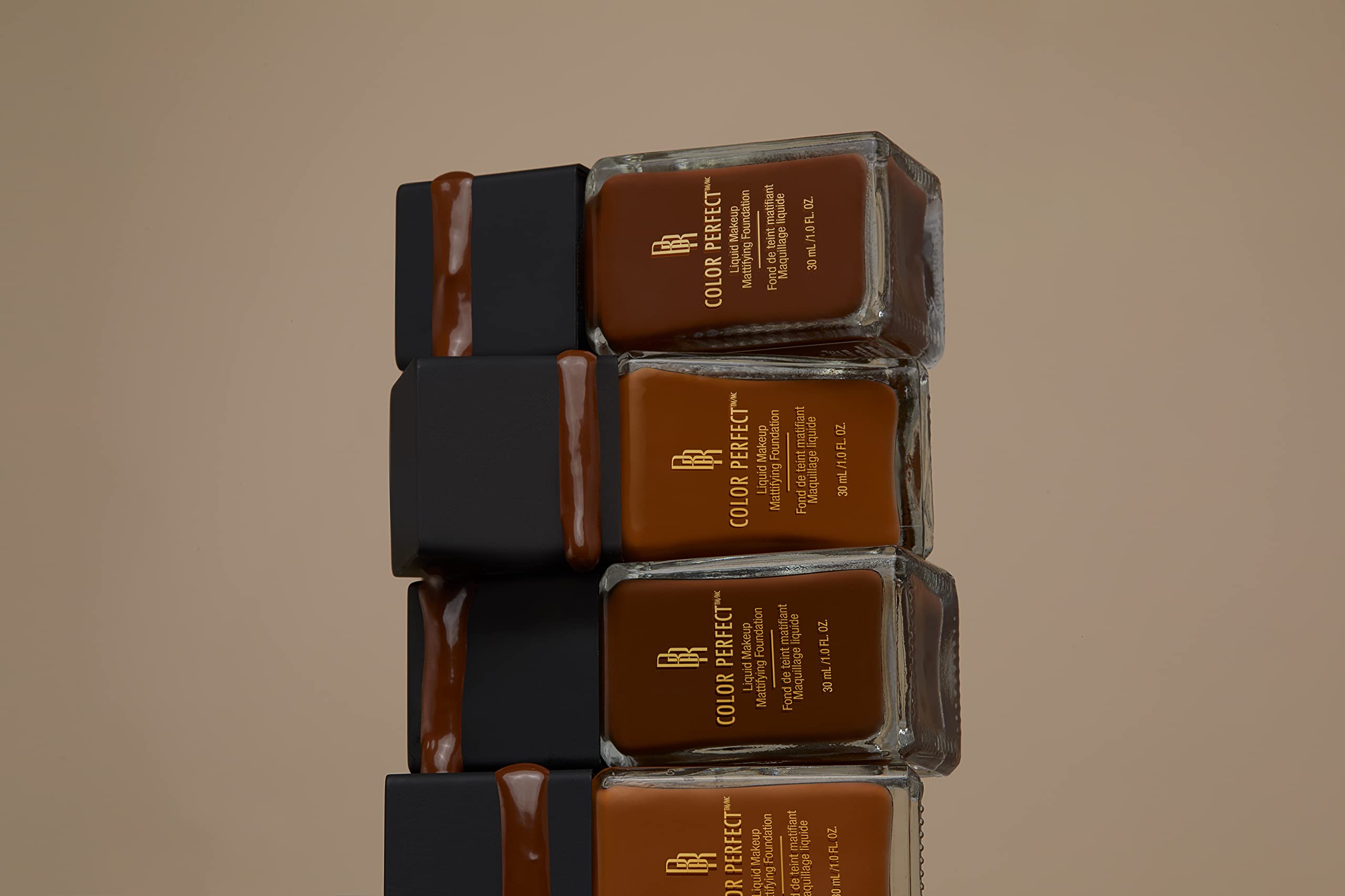 Black Radiance Color Perfect Liquid Maquillaje Cashmere: acabado mate natural sin brillos.