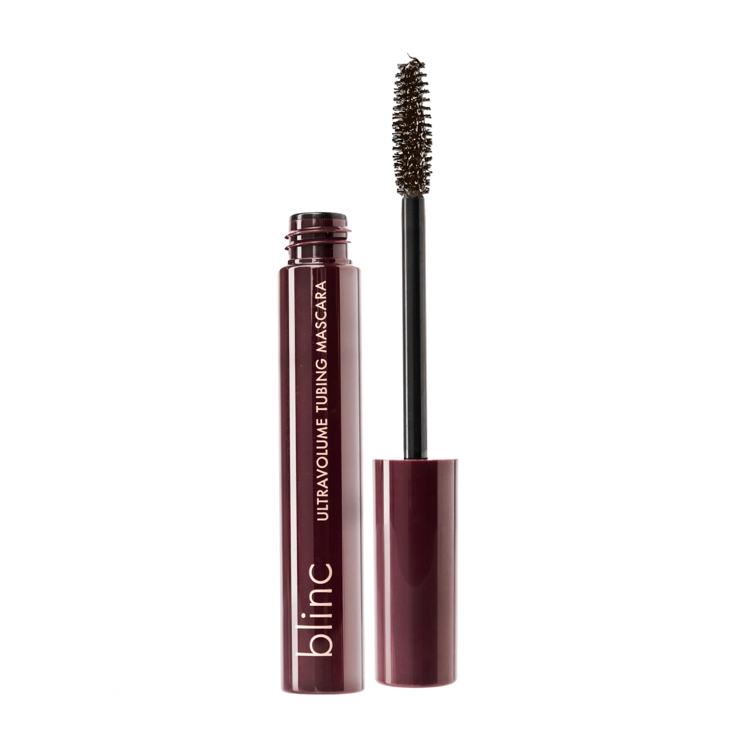 Blinc UltraVolume Mascara: tubo negro que revela volumen intensivo y efecto envolvente.