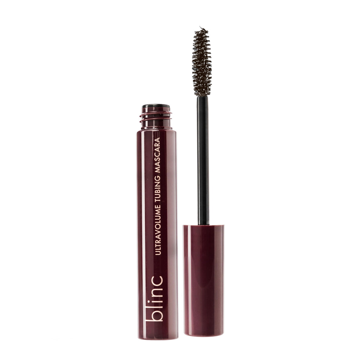 Blinc UltraVolume Mascara: tubo negro que revela volumen intensivo y efecto envolvente.