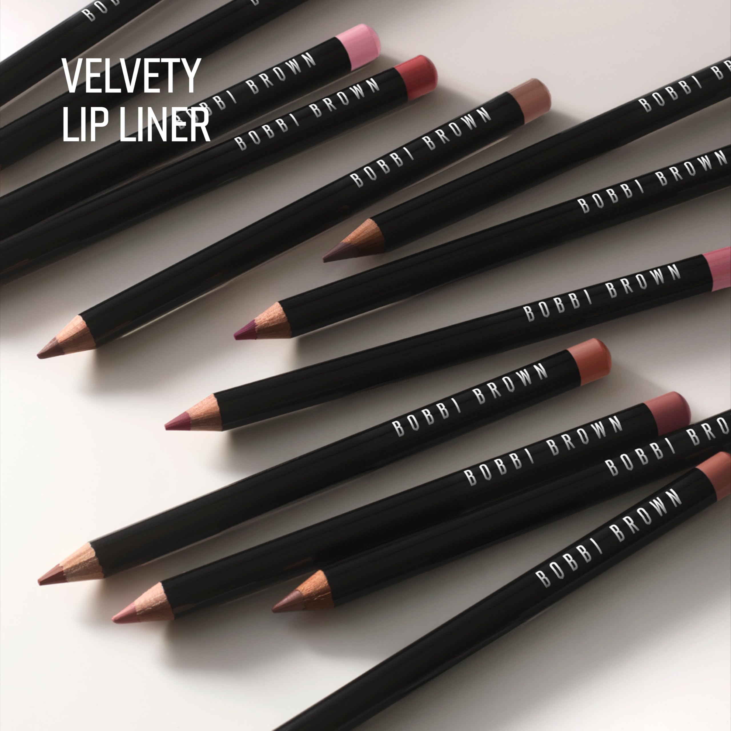 Lápiz de labios Bobbi Brown se utiliza con labial o brillo para mayor impacto