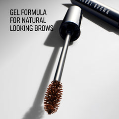 Bobbi Brown Natural Brow Shaper textura ligera sin grasa