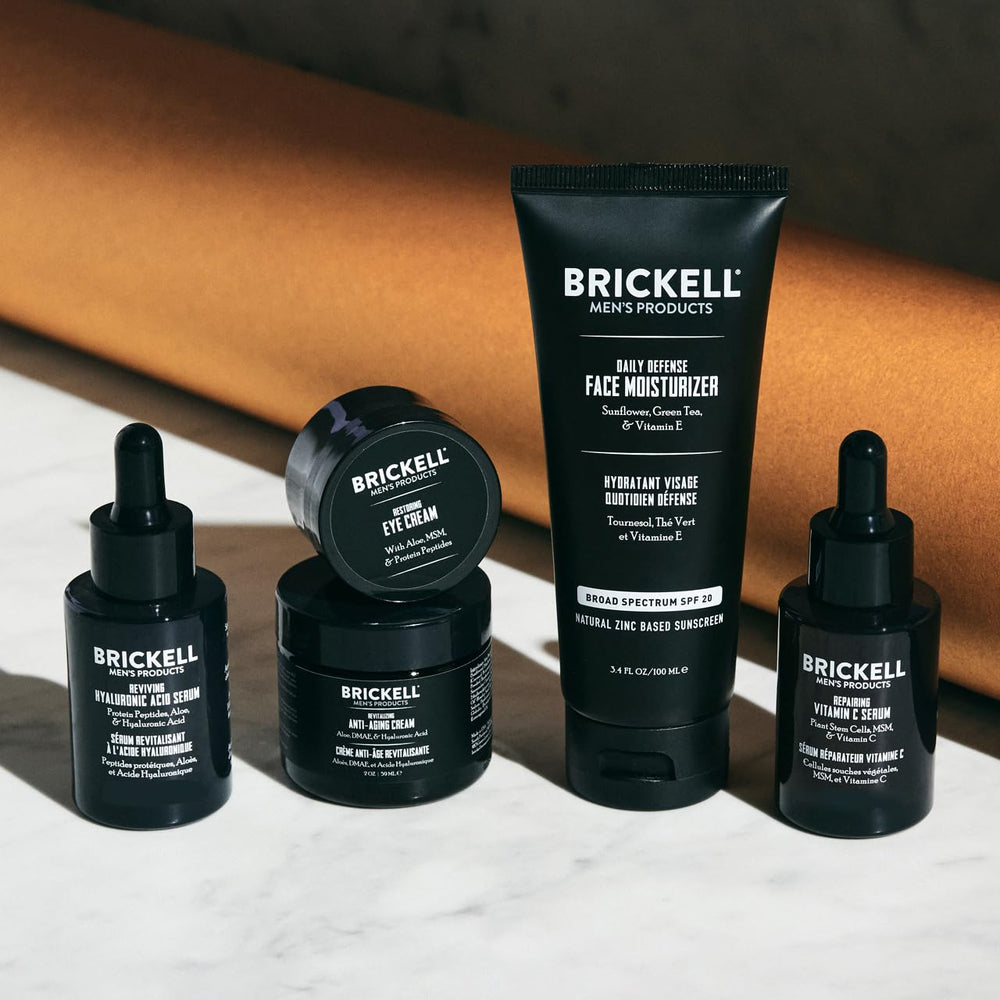 Brickell Defensa Hidratante SPF: protección y hidratación con textura ligera.