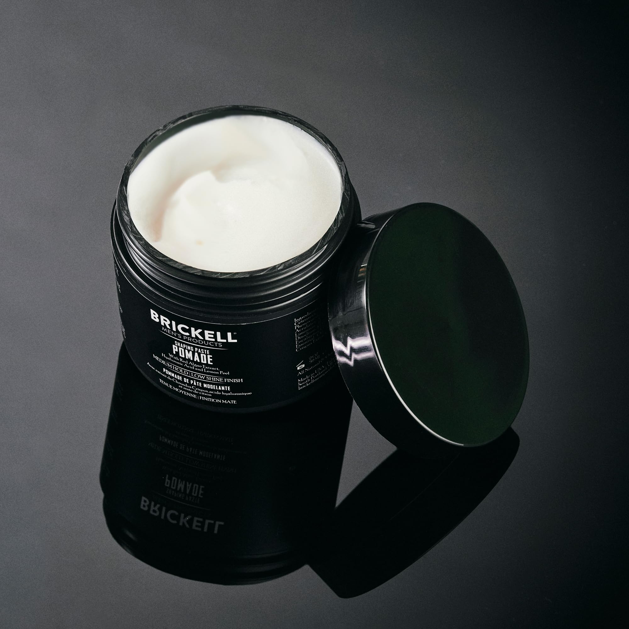 Brickell empaque-branding: envase compacto para viaje y retoques.