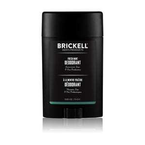 Desodorante Brickell: botella de menta fresca mantiene aroma y sensación suave.