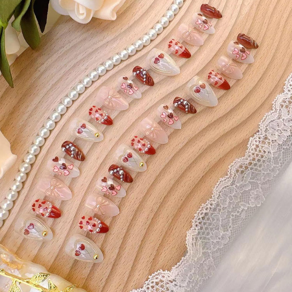 BSBTBZ uñas postizas con punta francesa y almendra, acabado elegante.