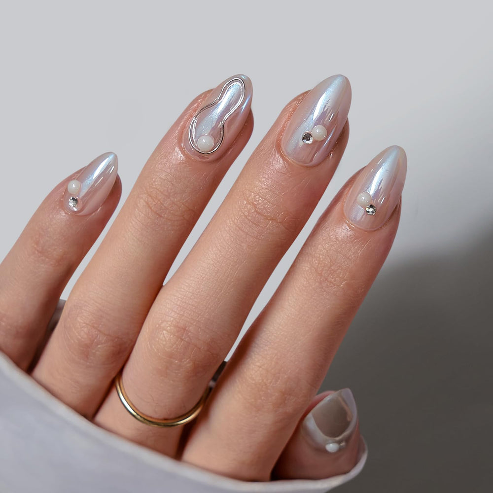 BTArtbox uñas postizas cortas almendra cromada con perlas para un look elegante.
