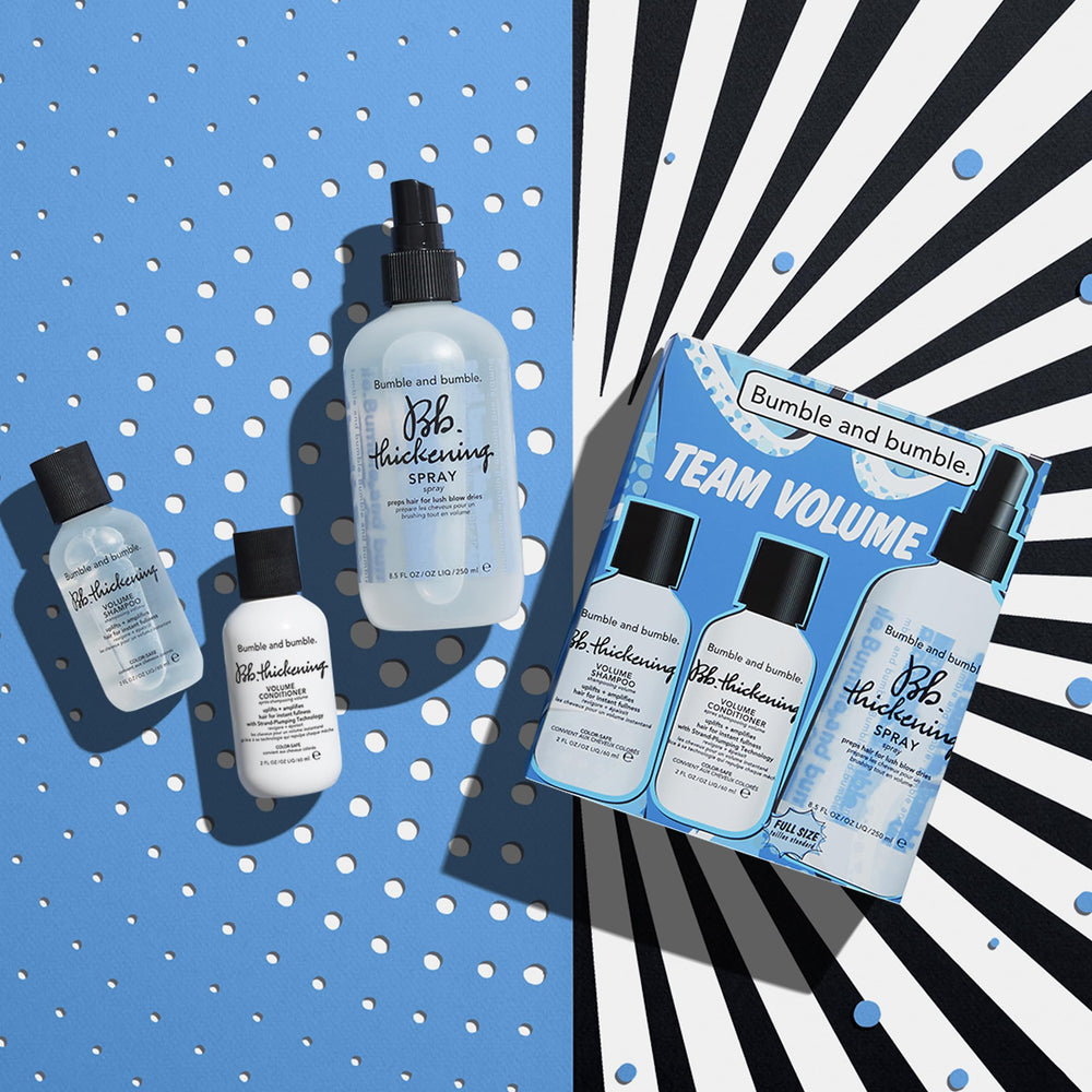 Bumble and bumble spray engrosante en botella, listo para peinado con volumen duradero.