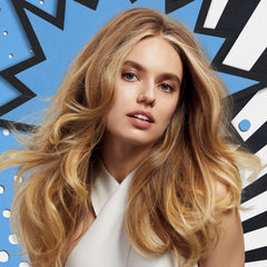 Set regalo Bumble and bumble de tres piezas en empaque elegante.