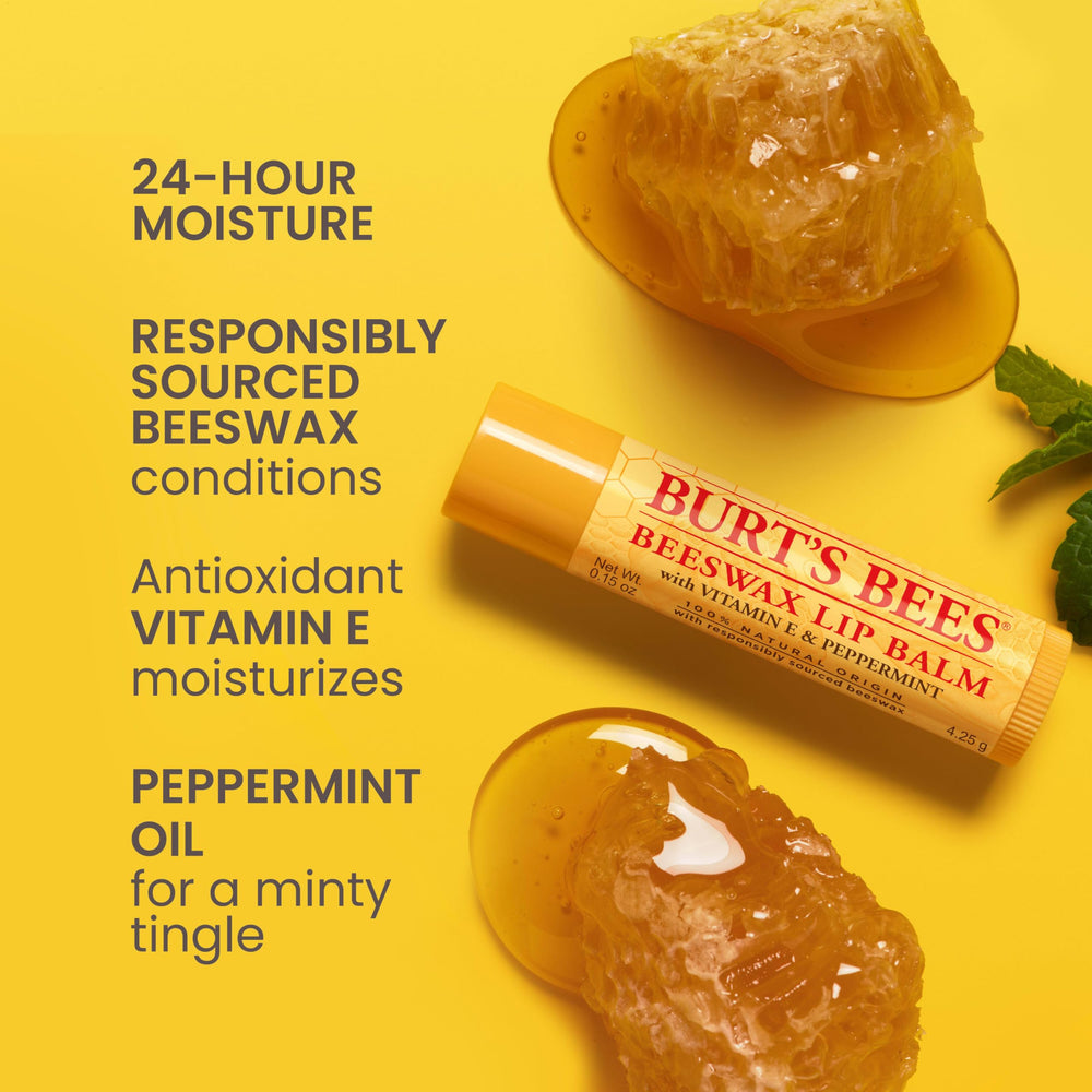 Burt's Bees balm Original con cera de abejas, textura mate suave.