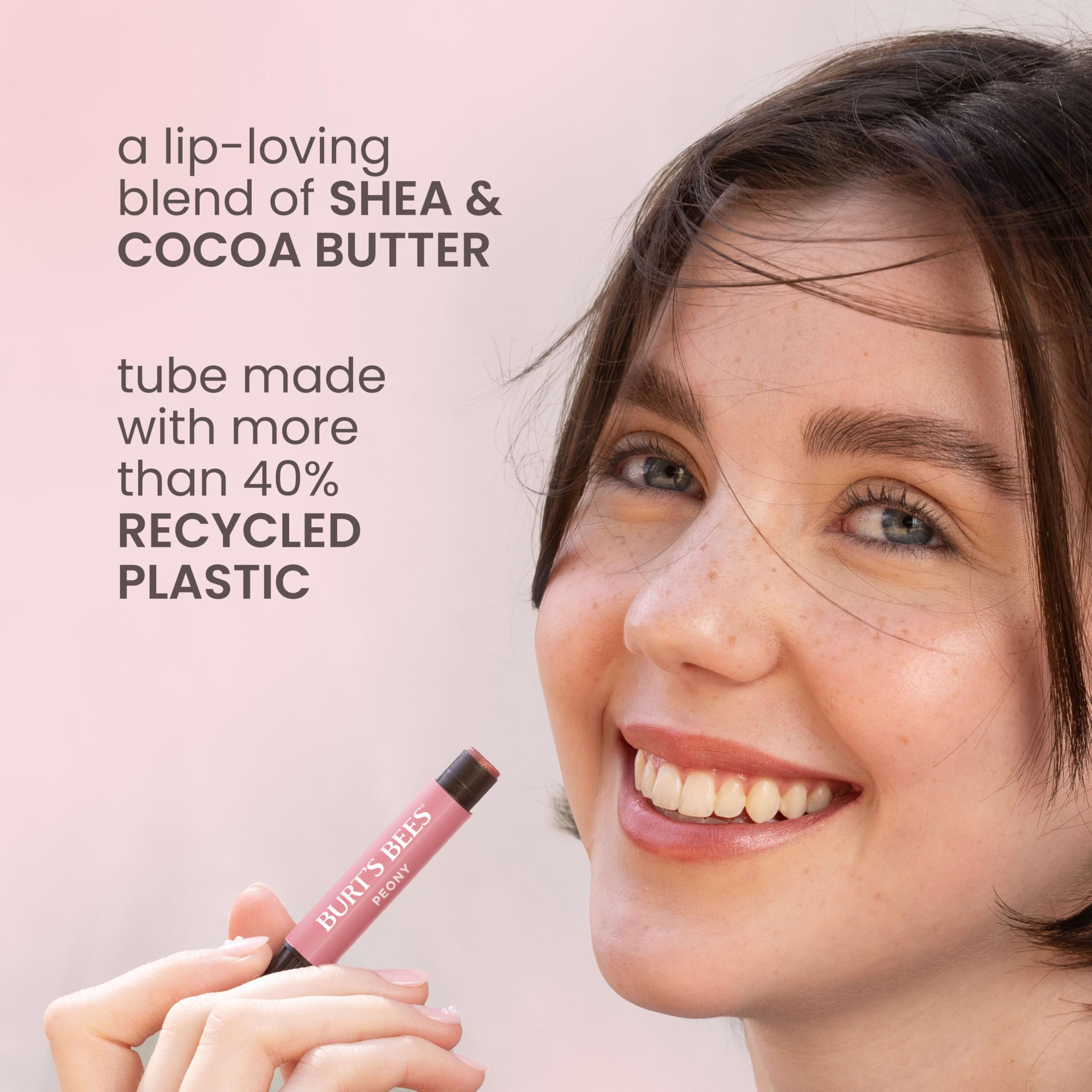 Lip Shimmer Watermelon usa ingredientes naturales para una experiencia suave y responsable.