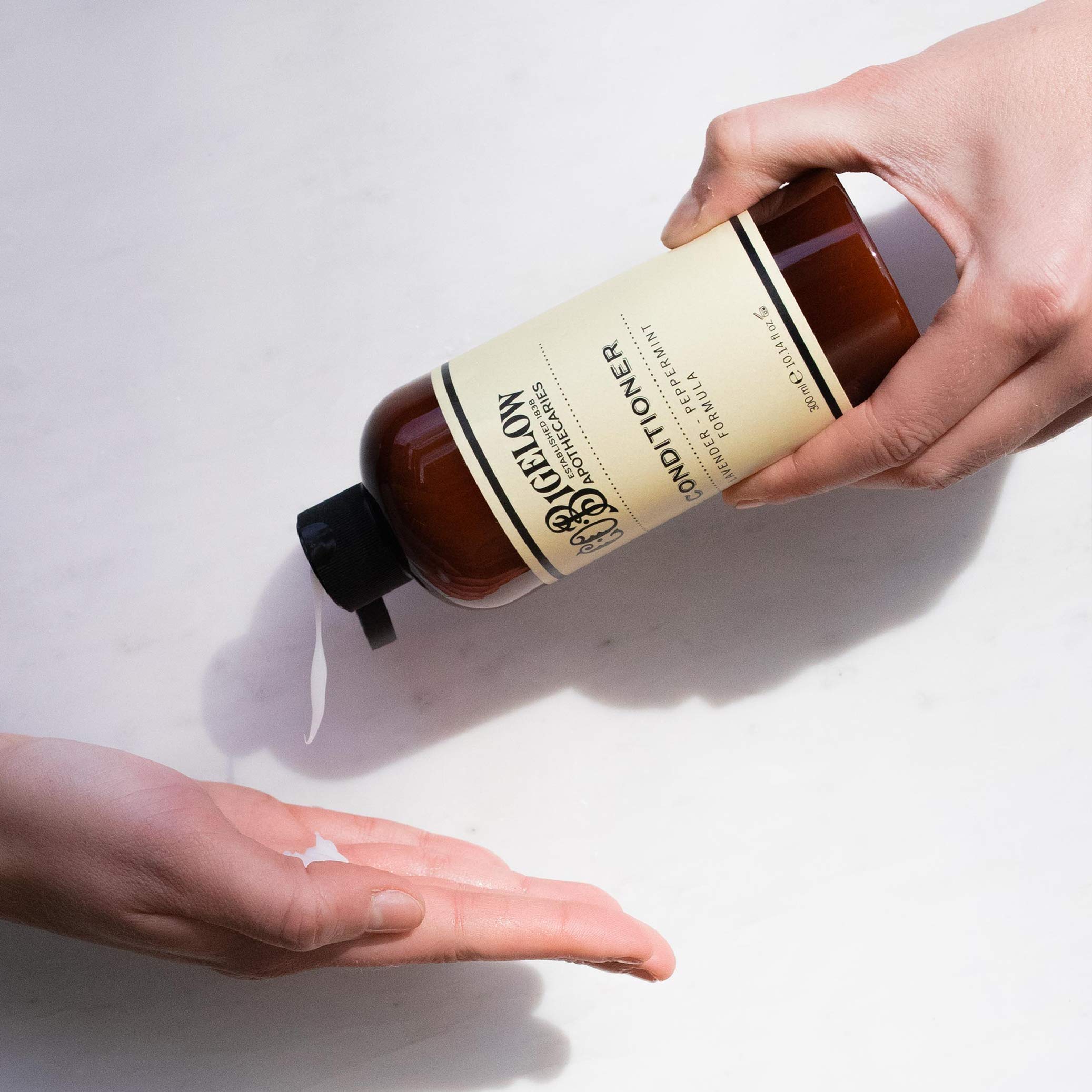C. O. Bigelow Condicionador Lavanda Menta, etiqueta sin sulfatos para cuidado diario.