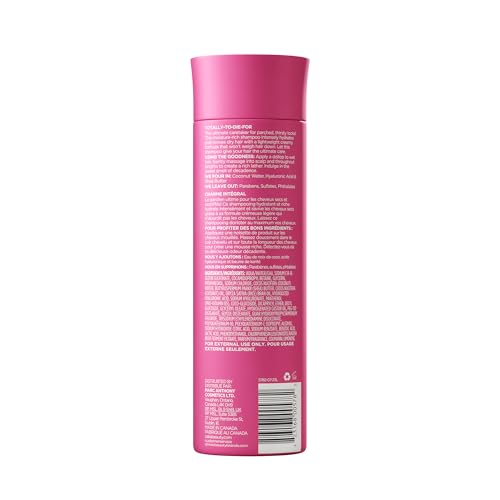 Cake Beauty Care Taker champú con textura cremosa para cabello suave.