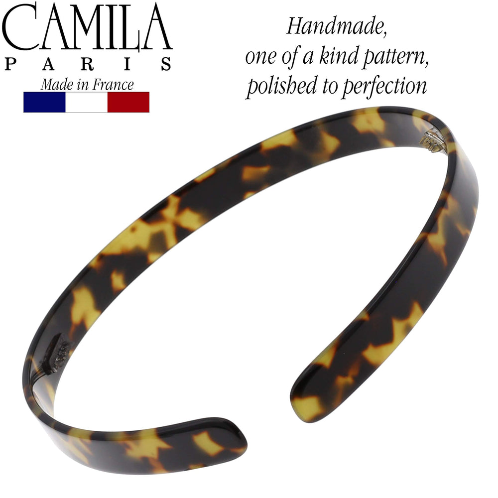 Camila Paris CP2003 durabilidad; diadema resistente para uso frecuente.