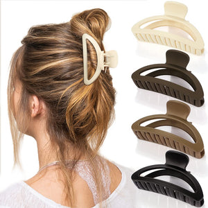 Clip Canitor para cabello con diseño arco semicircular, ideal para recogidos elegantes.
