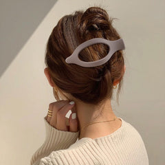 Canitor pinza francesa mate, apertura suave para cabello fino y grueso.