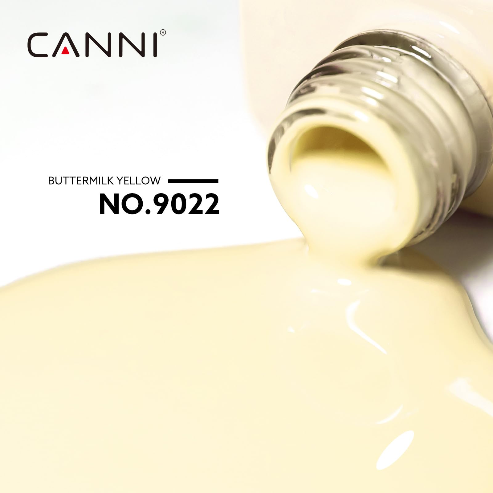 Esmalte gel CANNI aplicado en uña para manicure suave y uniforme.
