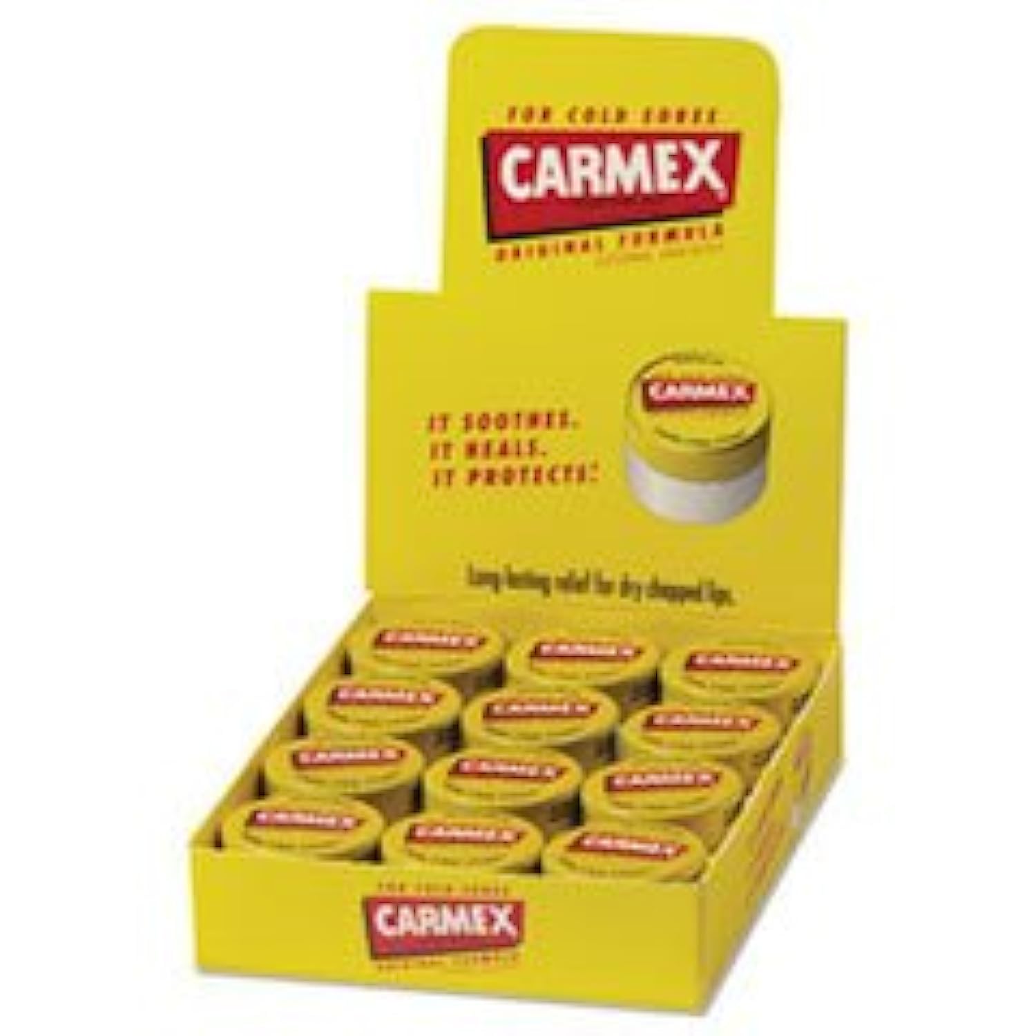 Aplicación suave del bálsamo Carmex sobre labios, textura cremosa