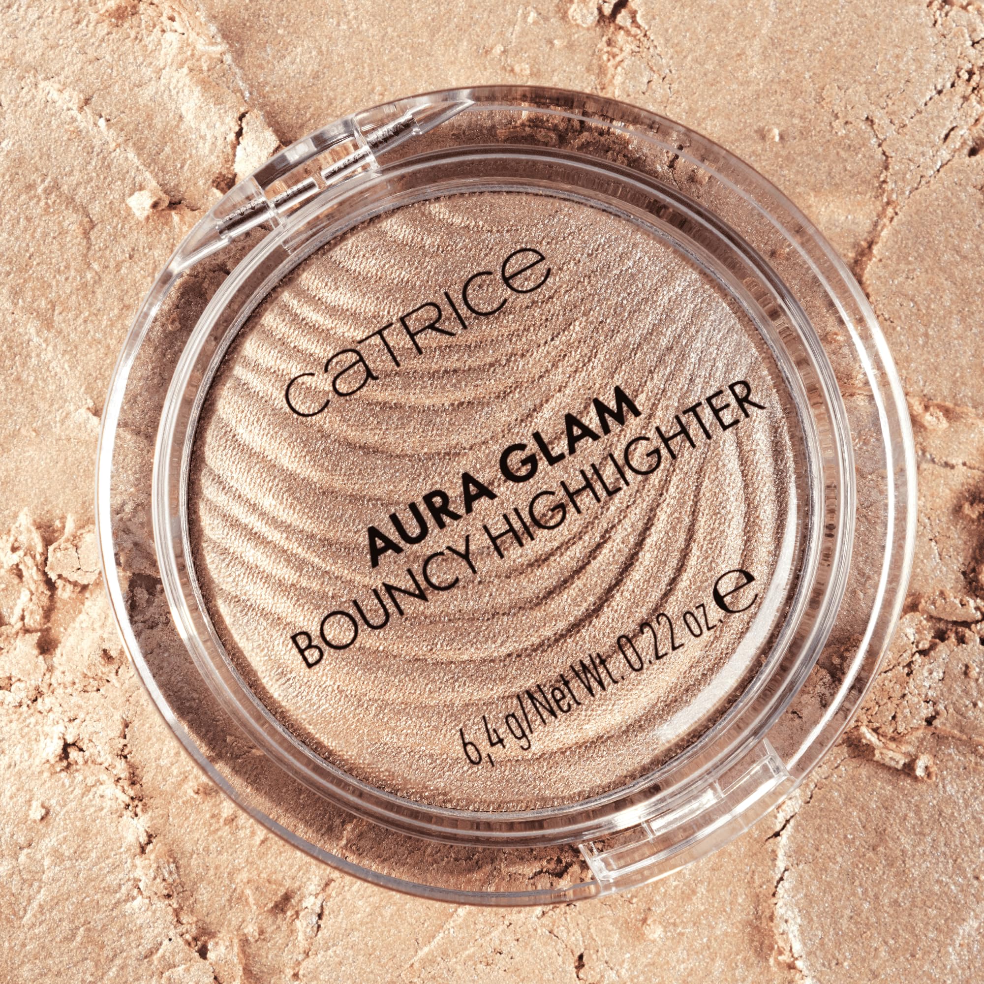 Catrice Aura Glam Iluminador para pomulos aporta iluminacion natural