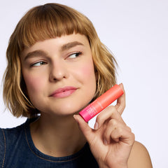 Catrice Color Flush pH-Reactivo, acabado dew con luminosidad natural.