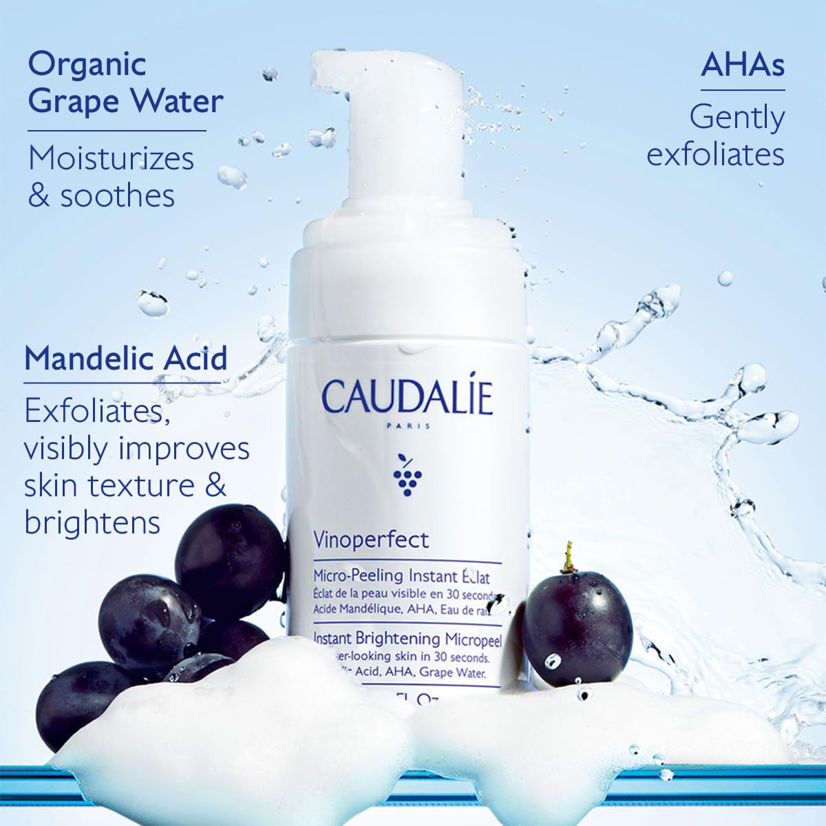 Caudalie Vinoperfect textura cremosa durante la aplicación para una limpieza suave.