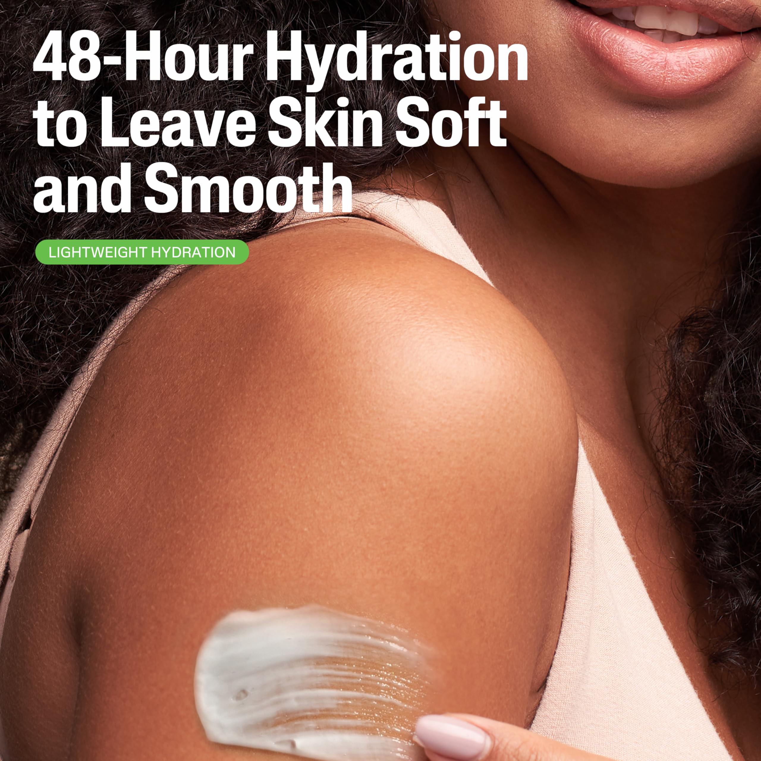 Cetaphil aplicación manual cuidado piel — uso diario sencillo.