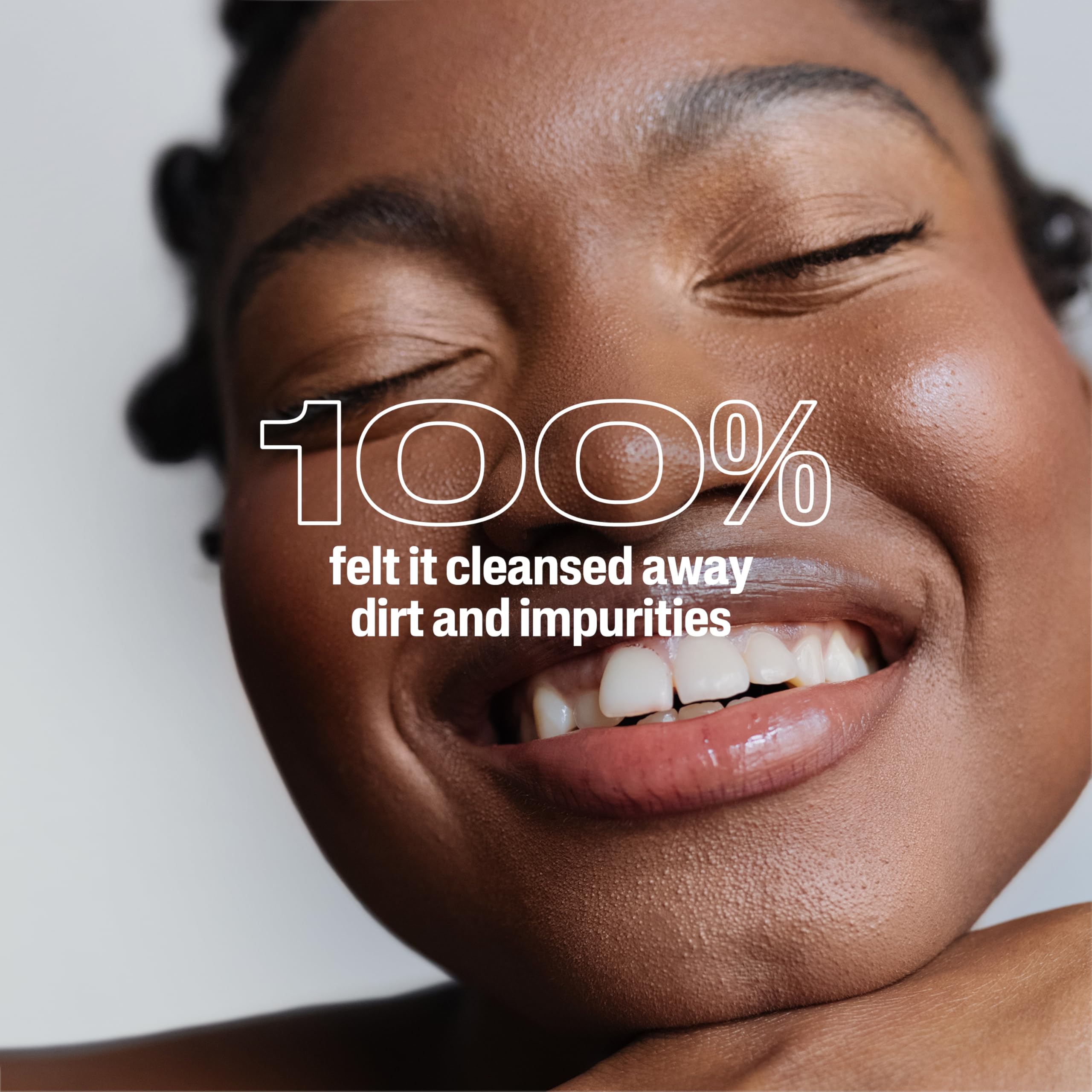 Cetaphil Daily Facial Cleanser espuma suave limpia poros sin resecar.