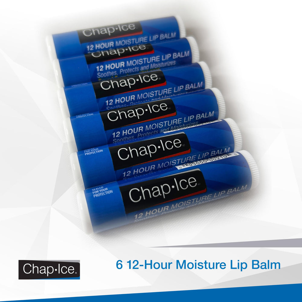 CHAP-ICE bálsamo labial con brillo sutil y aroma agradable.