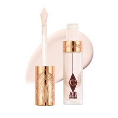 Charlotte Tilbury AIRbrush Flawless Blur Concealer, empaque elegante para retoques rápidos