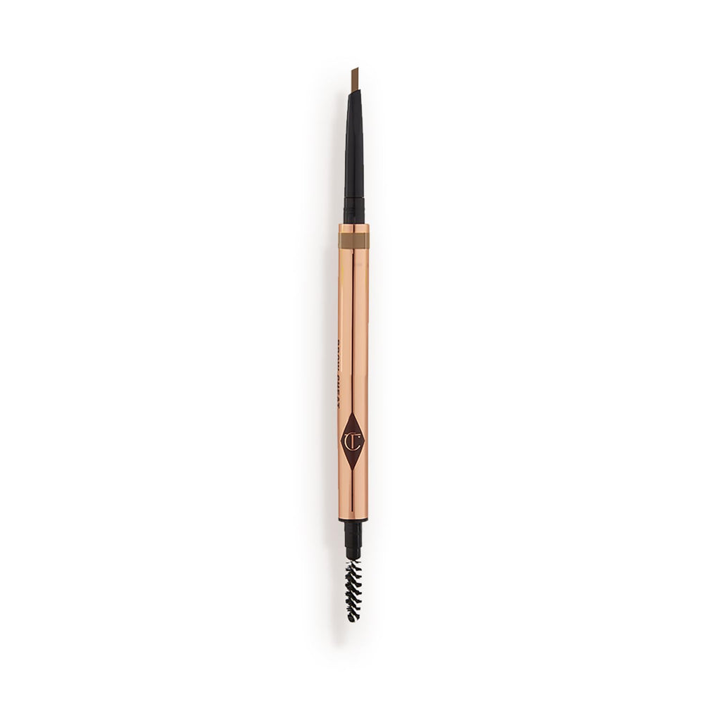 Charlotte Tilbury Brow Cheat, punta angular para trazos naturales y definición precisa.
