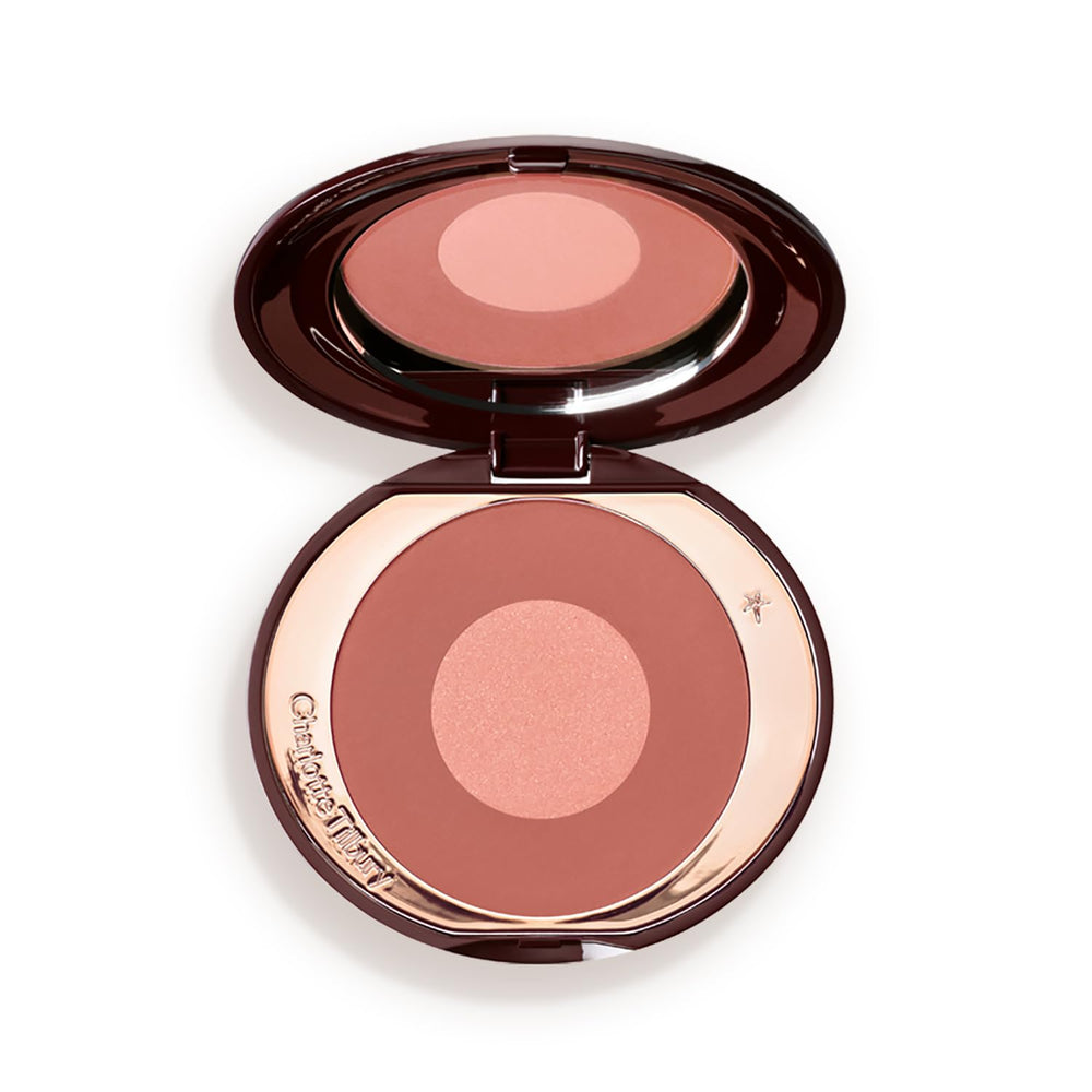 Charlotte Tilbury Cheek to Chic: dos tonos en polvo para contornear mejillas y color duradero