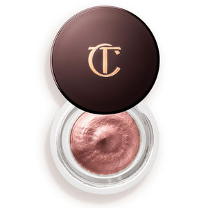 Charlotte Tilbury Eyes to Mesmerize Pillow Talk: sombra cremosa para un look suave y radiante.