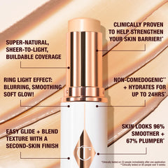 Charlotte Tilbury Unreal Skin Tint hidratación inmediata gracias a ácido hialurónico.