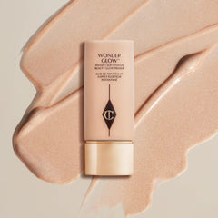 Wonderglow de Charlotte Tilbury aporta hidratación para suavizar la piel