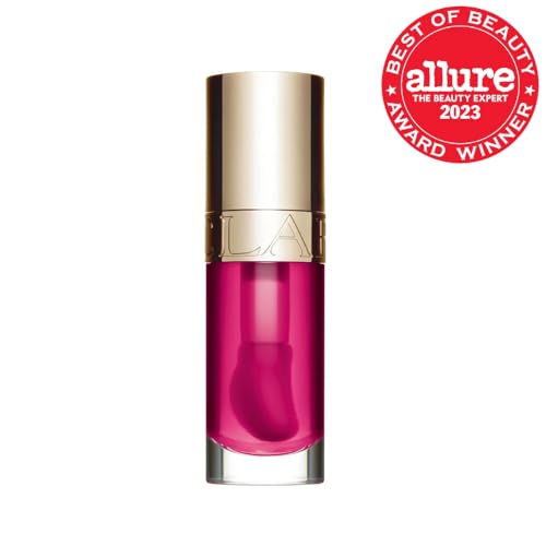 Textura hidratante de Clarins mantiene labios suaves durante todo el día.