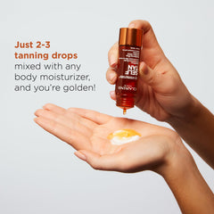 Aplicación en piel con autobronceador Clarins para hidratación y color gradual