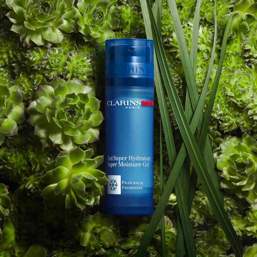 ClarinsMen Gel energiza la piel, perfecto para mañanas