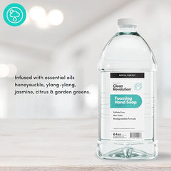Clean Revolution Dispensador de espuma reutilizable en uso práctico
