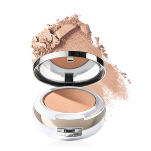 Clinique Beyond Perfecting polvos compacto con cobertura total para un acabado natural.