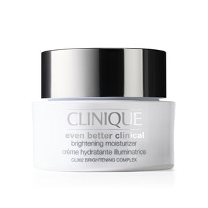 Clinique crema hidratante iluminadora para uso diario y manchas visibles.