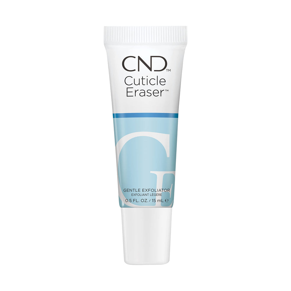 CND Cuticle Eraser, aplicación en manos, suaviza cutículas e hidrata.